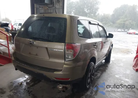 2009 Subaru Forester 2.5X из США, поврежденный, VIN JF2SH61699H761228